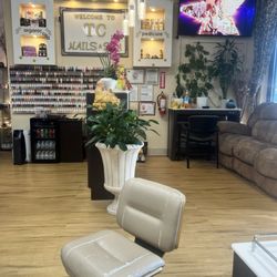 TC NAILS & SPA