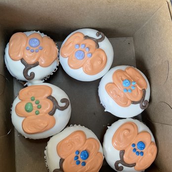 Happy Dog Barkery - Pet Stores Near Me - Downers Grove, Illinois Happy Dog Barkery - Pet Stores Near Me - Downers Grove, Illinois