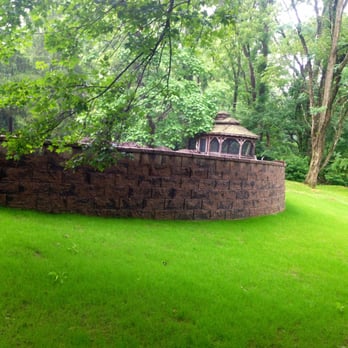 Husky Landscaping & Construction - Masonry/Concrete Near Me Husky Landscaping & Construction - Masonry/Concrete Near Me