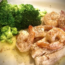 Wingtips Bar & Bistro - Talapia & shrimp with broccoli