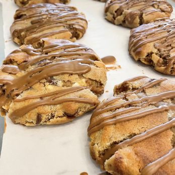 Hershs - a tray of cookies drizzled with chocolate - Ice Cream & Frozen Yogurt Near Me - Coffeyville, Kansas