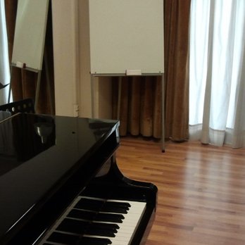 Atocar - Sala de Cámara - Recording & Rehearsal Studios Near Me - Madrid, M