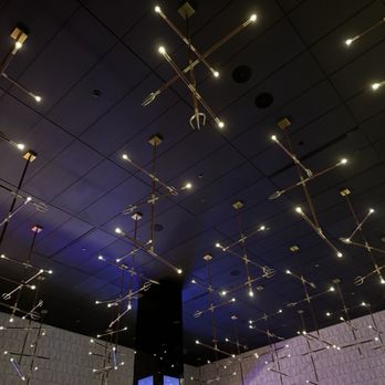 Hell's Kitchen - Ceiling with HK lighting fixtures/chandeliers - Cocktail Bars Near Me - Funner, California