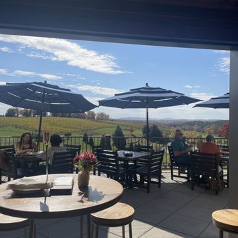 Stone Tower Winery - Wineries Near Me - Leesburg, Virginia Stone Tower Winery - Wineries Near Me - Leesburg, Virginia