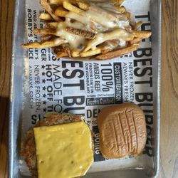 Cheeseburger Bobby's - Cheese fries and veggie burger. You add your own toppings afterwards.