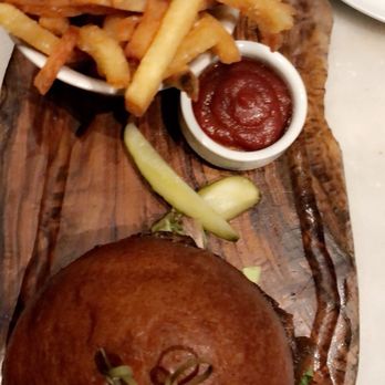Wally's - New American Near Me - Beverly Hills, California