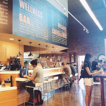 Erewhon - Coffee/juice/smoothie bar - Grocery Near Me - Calabasas, California