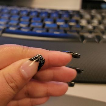 Diva Nails - Great thinness and feel great. Not to weak but feels great - Nail Salons Near Me - Aiea, Hawaii