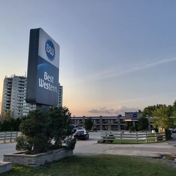Best Western Halton Hills - Roadside signage - Hotels Near Me - Georgetown, Ontario Best Western Halton Hills - Roadside signage - Hotels Near Me - Georgetown, Ontario