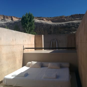 Amangiri - Sky bed - Resorts Near Me - Canyon Point, Utah Amangiri - Sky bed - Resorts Near Me - Canyon Point, Utah
