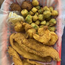 42 Fry - Catfish and shrimp basket