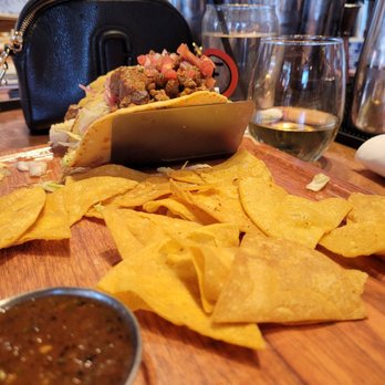 Finneys Crafthouse - Porter Ranch - Yummy - New American Near Me - Porter Ranch, California