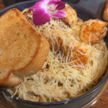 Le Pointe - Shrimp Alfredo - Steakhouses Near Me - Summit, Mississippi