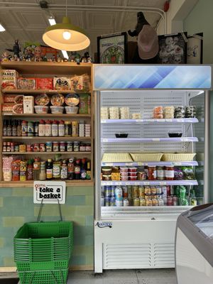 Mama Yoshi Mini Mart by null