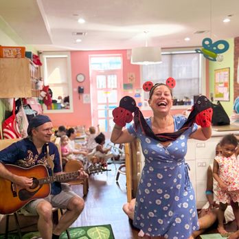 Bumble Bees R Us - Preschools Near Me - Brooklyn, New York Bumble Bees R Us - Preschools Near Me - Brooklyn, New York