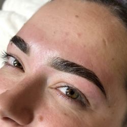 Salon 124 - Brow Lamination