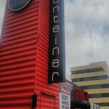 Le Conteiner - Le conteiner letrero - Sports Bars Near Me - Tijuana, BCN