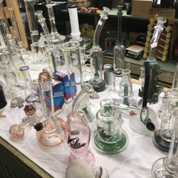 Tobacco World - More glass