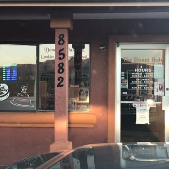 Donut Hole - Incorrect hours posted door VS Temp window sign. - Donuts Near Me - Prescott Valley, Arizona