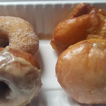 9th & Hennepin - Second box for The Homie (4/18/20) - Donuts Near Me - Seattle, Washington