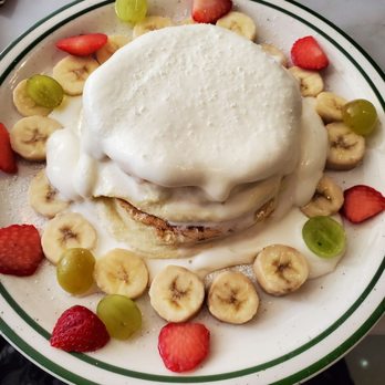 Basilur - Suffle Pancakes served with fruit - Coffee & Tea Near Me - Buena Park, California