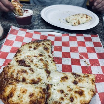 PeezO’s Pizza - Garlic Cheese Breas - Pizza Near Me - Owensboro, Kentucky PeezO’s Pizza - Garlic Cheese Breas - Pizza Near Me - Owensboro, Kentucky
