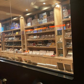 Empire Social Lounge - Brickell - Where the cigars hang out - Whiskey Bars Near Me - Miami, Florida Empire Social Lounge - Brickell - Where the cigars hang out - Whiskey Bars Near Me - Miami, Florida
