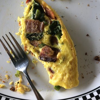 Downtown Diner - Bacon, spinach, and pepper omelette SO GOOD! - Diners Near Me - Celebration, Florida Downtown Diner - Bacon, spinach, and pepper omelette SO GOOD! - Diners Near Me - Celebration, Florida