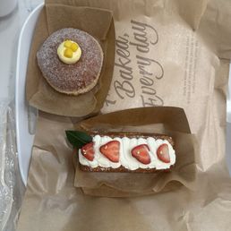 Mango doughnut and strawberry pastry Mango doughnut and strawberry pastry
