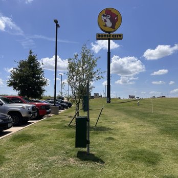 Buc-ee's - Gas Stations Near Me - Royse City, Texas