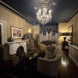 Graydon's Restaurant - One of the sitting rooms, perfect for a happy hour 5