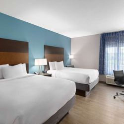 La Quinta by Wyndham Cullman - Guest room