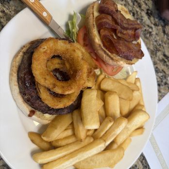 Park Wood Diner - Rodeo Burger Comes With Fries & Coleslaw or Pasta Salad - Diners Near Me - Maplewood, New Jersey Park Wood Diner - Rodeo Burger Comes With Fries & Coleslaw or Pasta Salad - Diners Near Me - Maplewood, New Jersey