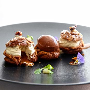 Le Chazal - Choux chocolat et praliné à tomber - Restaurants Near Me - Le Monêtier les Bains, 05 Le Chazal - Choux chocolat et praliné à tomber - Restaurants Near Me - Le Monêtier les Bains, 05