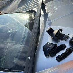 Washingtonian Express - Roof rack damage