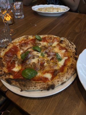 Pizzeria Moretti Toronto by null