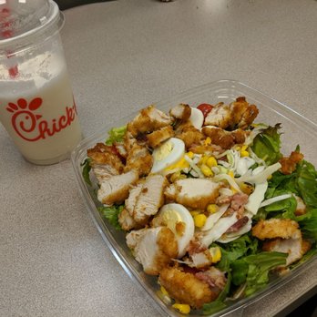 Chick-fil-A - Cobb salad and diet frozen lemonade - Fast Food Near Me - Miami, Florida Chick-fil-A - Cobb salad and diet frozen lemonade - Fast Food Near Me - Miami, Florida