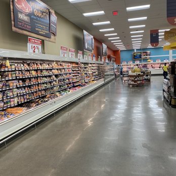 H-E-B - ows a grocery store aisle - Grocery Near Me - Bellaire, Texas H-E-B - ows a grocery store aisle - Grocery Near Me - Bellaire, Texas