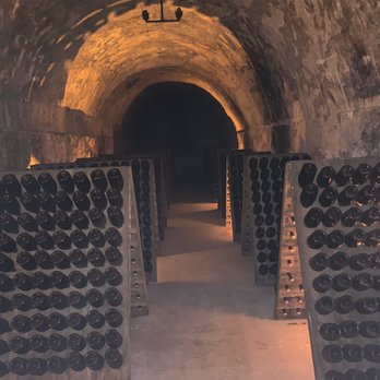 Maison Mumm - Wine Tours Near Me - Reims, 51
