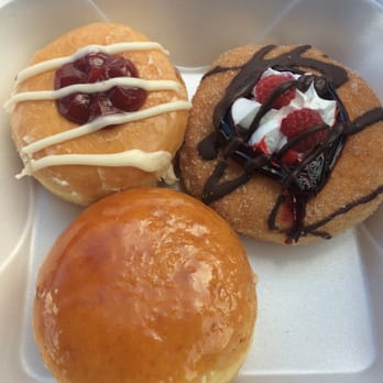 Mojo Donuts - Guava Cheese Cake, Go Berry and Creme Brulee - Donuts Near Me - Pembroke Pines, Florida Mojo Donuts - Guava Cheese Cake, Go Berry and Creme Brulee - Donuts Near Me - Pembroke Pines, Florida