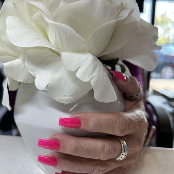 Lavish Nails Salon - Full set - Nail Salons Near Me - Martinez, California