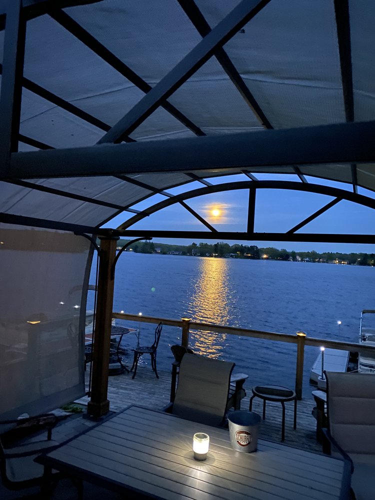 WRECKED AT RON’S 21 Photos Vacation Rentals Webster, MA Phone