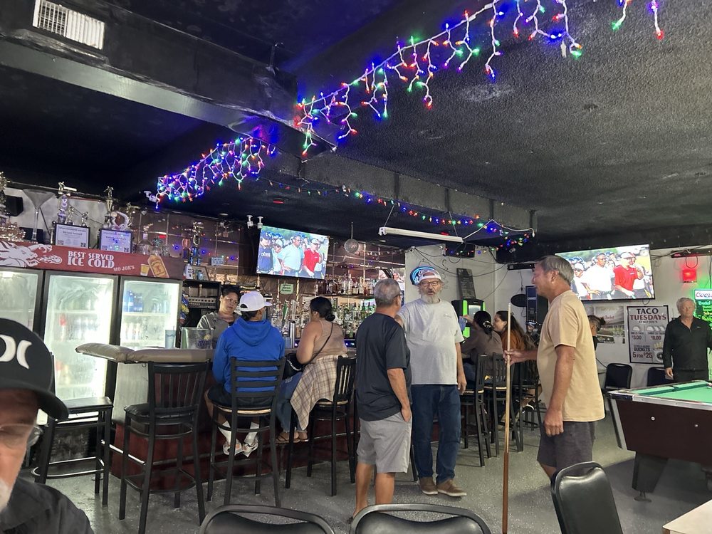 Mo-Joe's Sports Bar & Grill