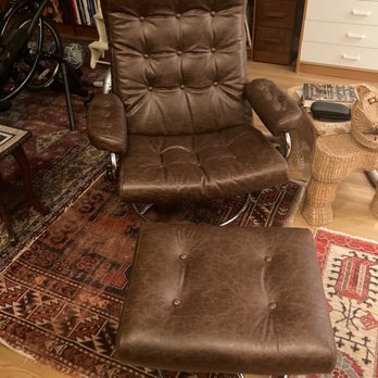 Sterling Custom Upholstery - Furniture Reupholstery Near Me - Mountain View, California