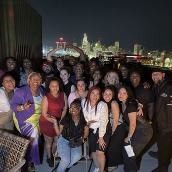 Topa - The HS FAMILY on the rooftop - Cocktail Bars Near Me - Detroit, Michigan