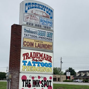 Creekside Coin Laundry - Sign to look for on US 19/Slappey. - Laundromat Near Me - Leesburg, Georgia Creekside Coin Laundry - Sign to look for on US 19/Slappey. - Laundromat Near Me - Leesburg, Georgia