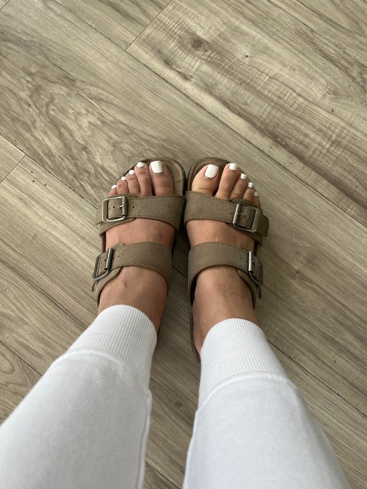 DALIN’S NAIL & SPA Updated July 2024 5902 Henry Ave, Philadelphia