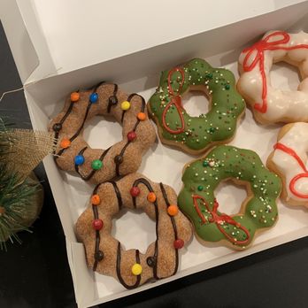 Cha Papi - Christmas-themed mochi donuts (cinnamon churro, matcha, coconut) - Donuts Near Me - West Hartford, Connecticut