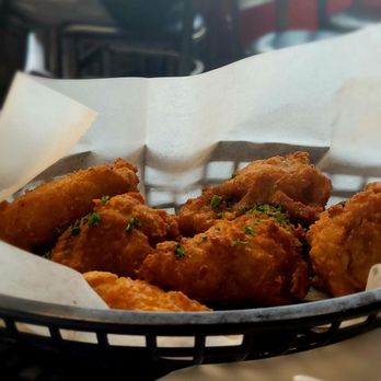 Ez Shawarma - Chicken Wings - Middle Eastern Near Me - Norridge, Illinois