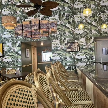 Habanos Cafe - Picture of the restaurant vibe. - Cuban Near Me - Galveston, Texas Habanos Cafe - Picture of the restaurant vibe. - Cuban Near Me - Galveston, Texas